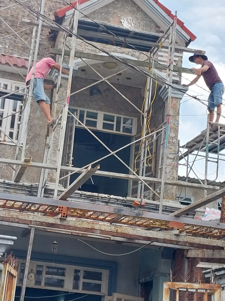 Báo Giá Sửa Nhà Trọn Gói và Thi Công Sửa Chữa – Xuân Hiền